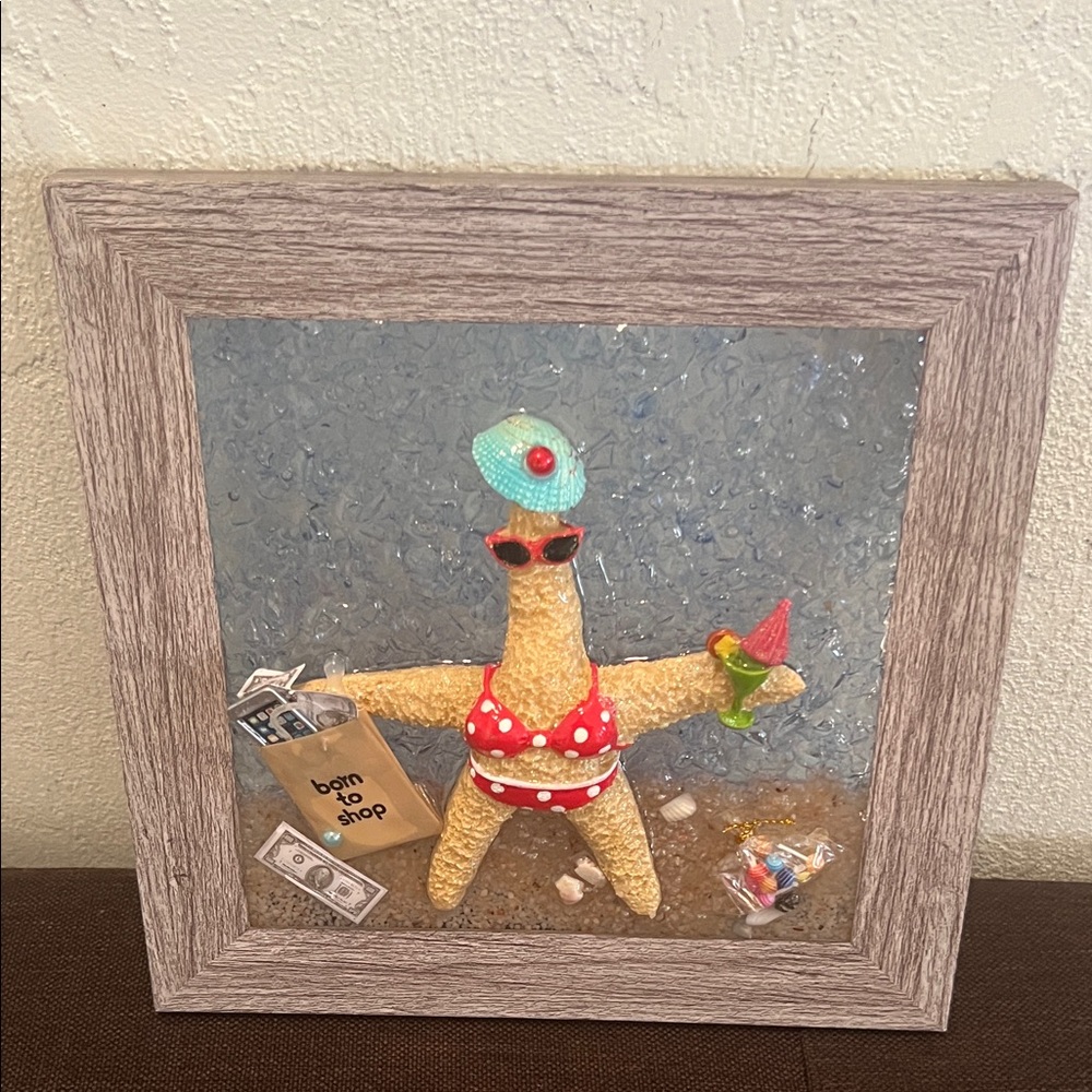 #0594+  Starfish Art with Red Accents. Happy New Year 🐎
